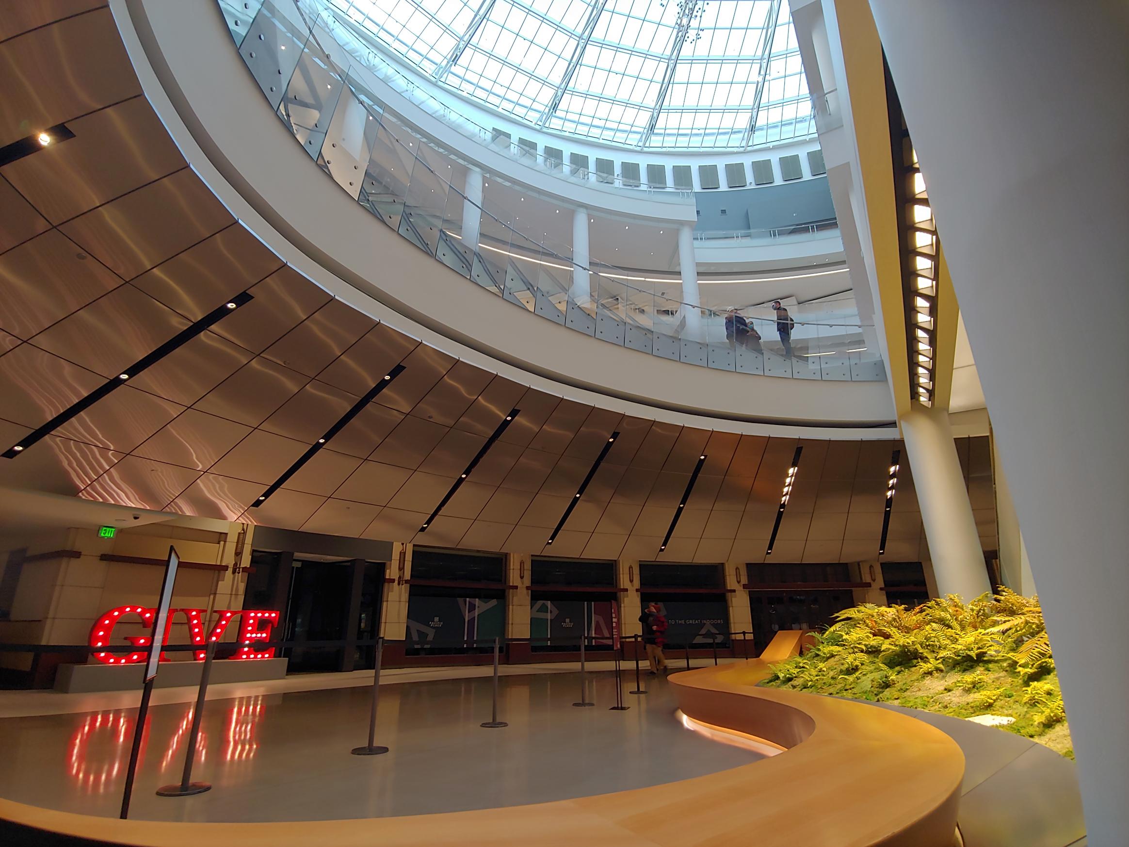 Oculus at Pacific Place in Seattle, WA featuring Synergi's mirror fade guardrail